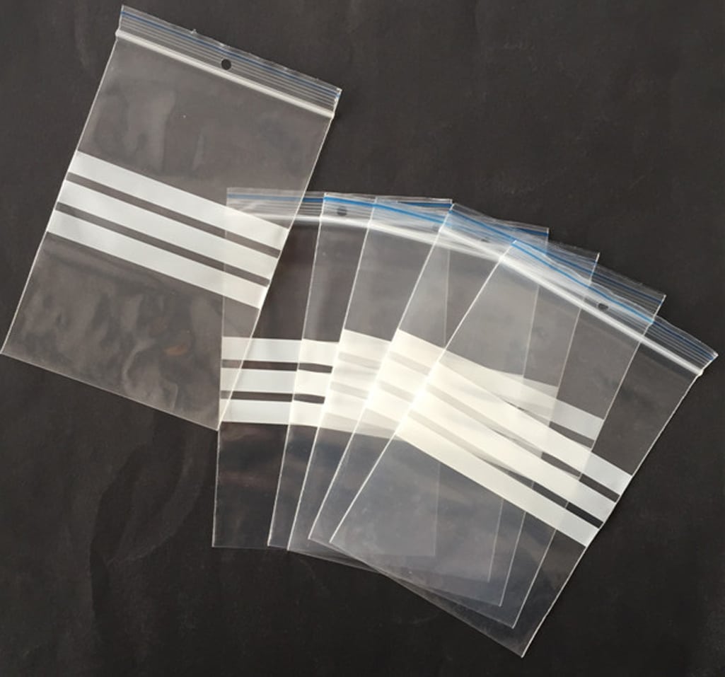 LDPE Large Heavy Duty Freezer Plastic Grip Seal Bag, Water Leak